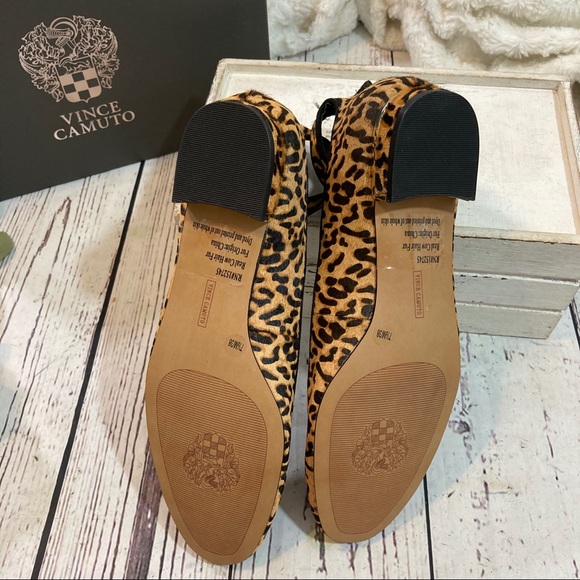 Vince Camuto atterra ballerina fur flats NEW - Picture 8 of 8